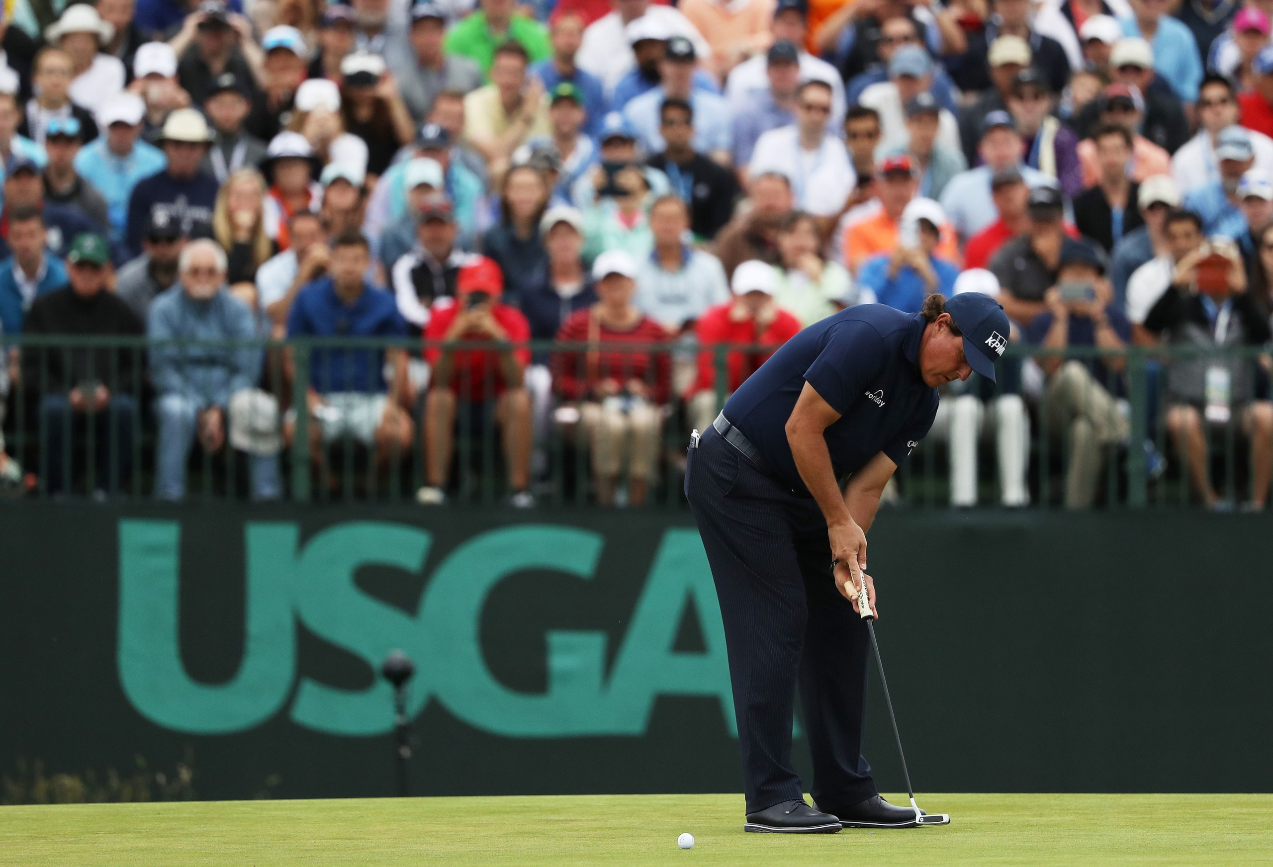 Phil Mickelson says hed turn down a U.S. Open special exemption if offered one