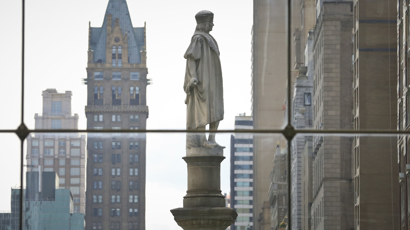 Cuomo Says New Yorks Columbus Statue Should Stay