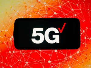 Verizons LTE speeds rival 5G speeds on AT&T and T-Mobile, analyst says – CNET