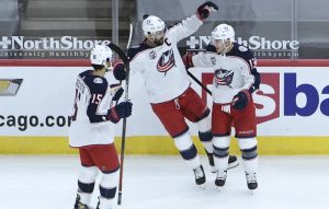 Blue Jackets get late goal to rally past Blackhawks in wild game – Reuters