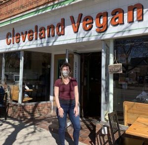 Cleveland Vegan Donates Surplus to Fight Food Waste Problem