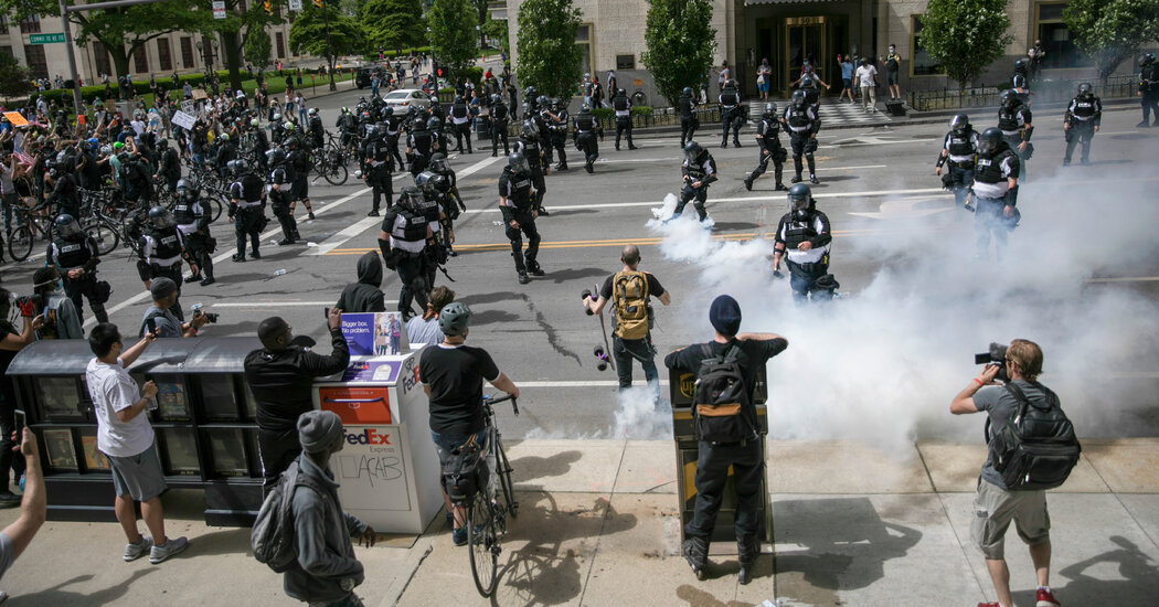 Federal Judge Bans Tear Gas on Nonviolent Protesters in Columbus