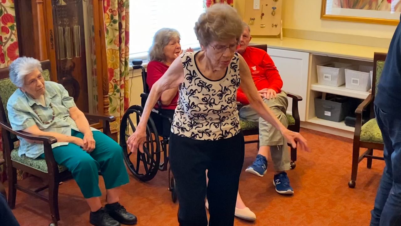 91-year-old tap dancer continues to practice, teach with Alzheimers