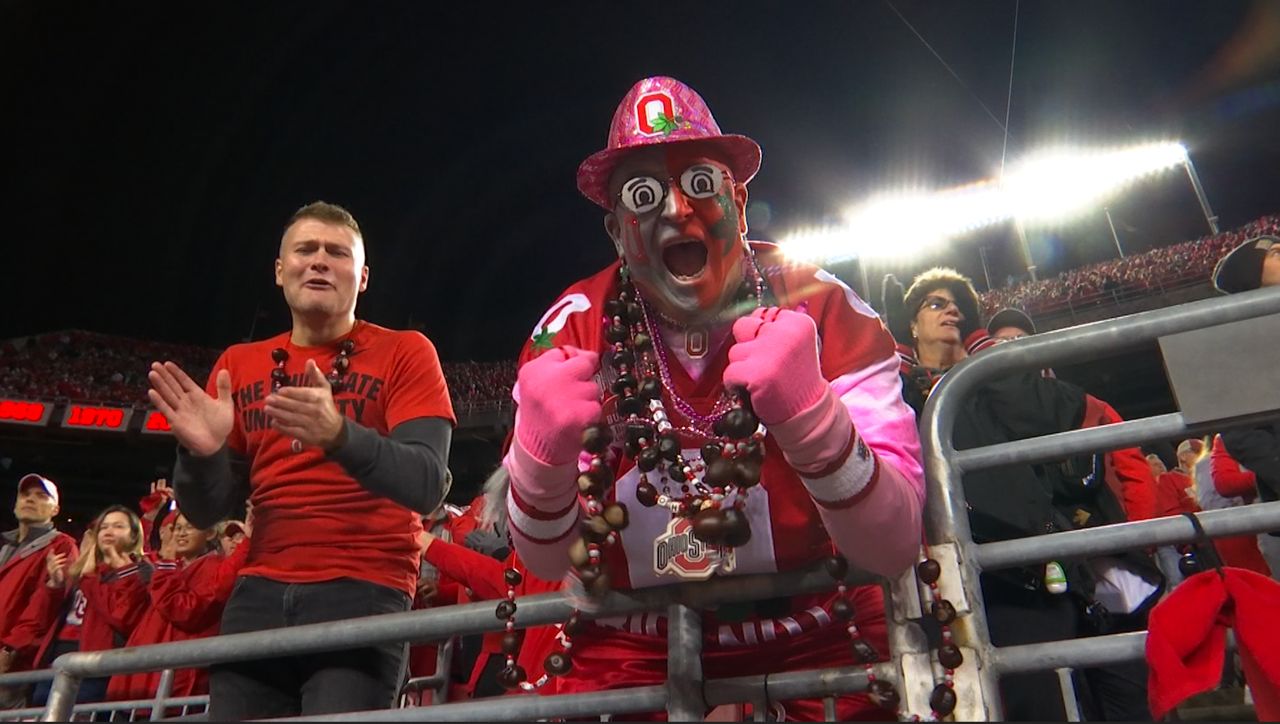 Ohio State superfan uses star power to give back