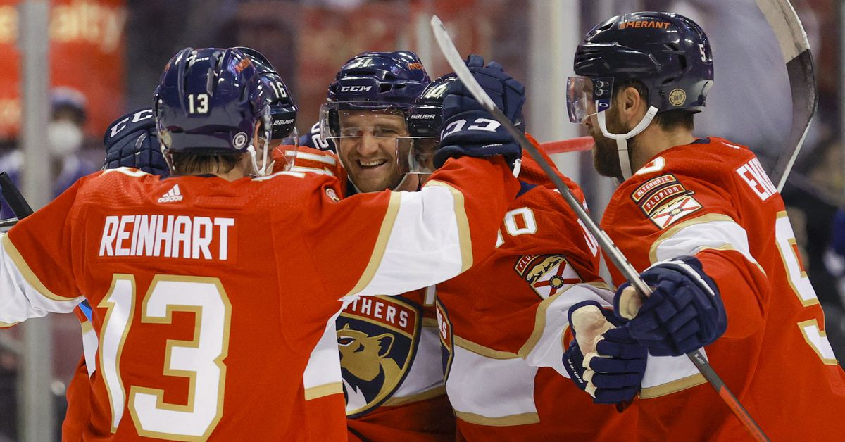 NHL roundup: Panthers pound Lightning 9-3 – Reuters