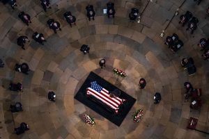 Read more about the article Biden, lawmakers honor Bob Dole at U.S. Capitol: America has lost one of our finest patriots