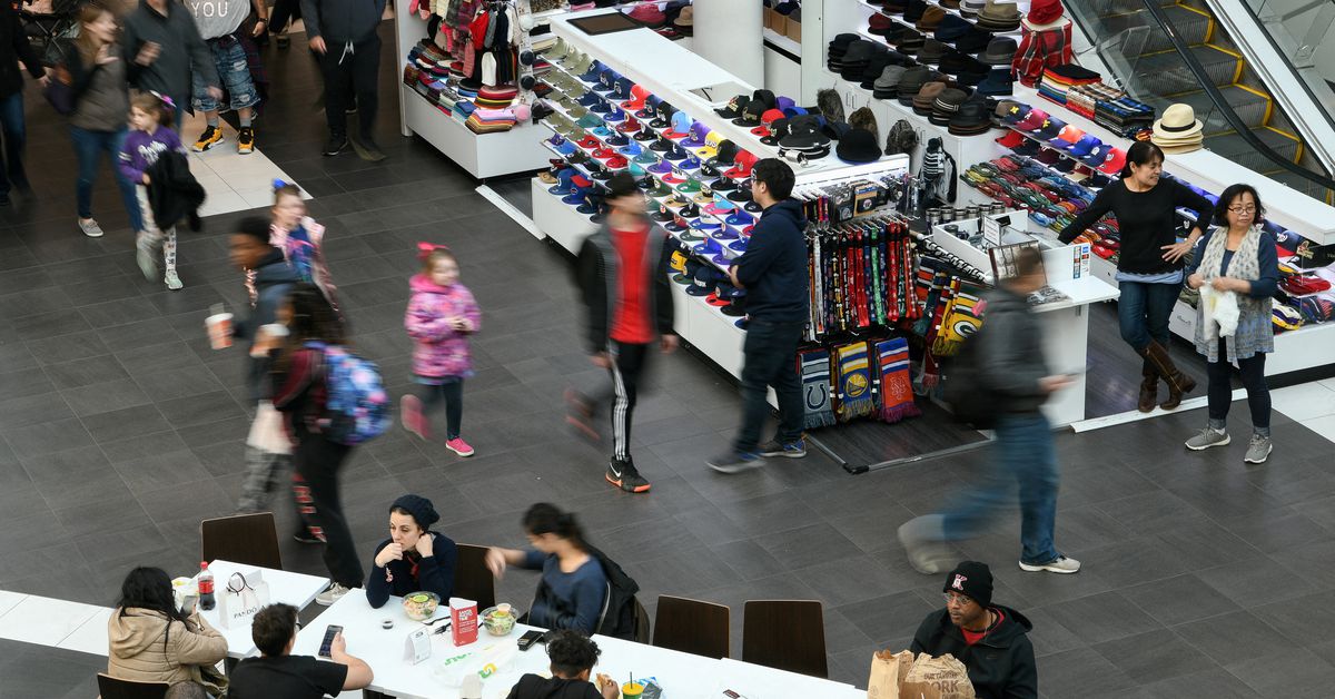 Super Saturday set to lure last-minute shoppers in U.S. despite Omicron surge – Reuters