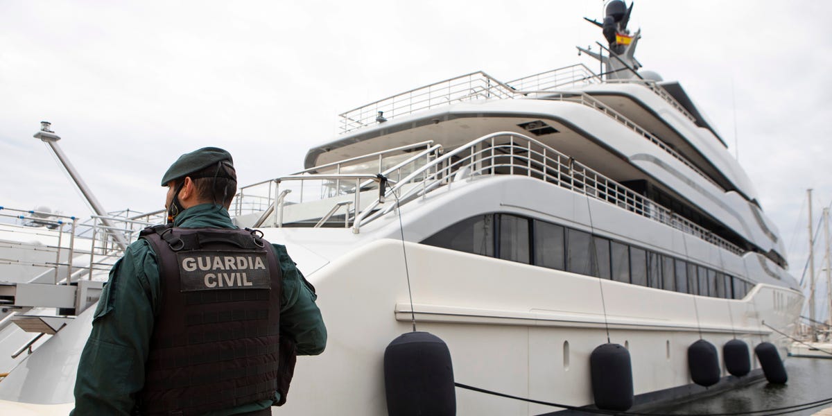 Russian oligarch who just got his 255-foot yacht seized by Spanish law enforcement once faced questioning by Muellers team