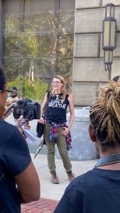 Read more about the article Freedom Bloc peacefully protests Walker shooting outside Akron City Council meeting