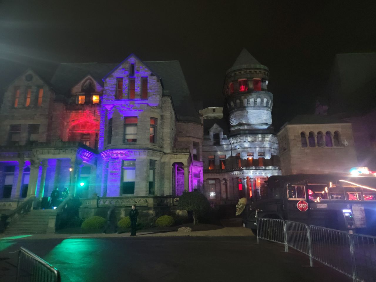 Calling all ghouls: Here are some of the states haunted houses to visit this Halloween