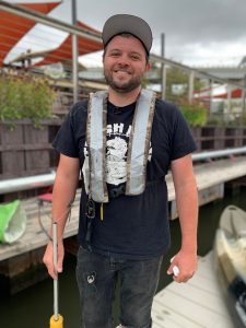 Read more about the article Volunteer trashman aims to get rid of plastic in Lake Erie, waterways