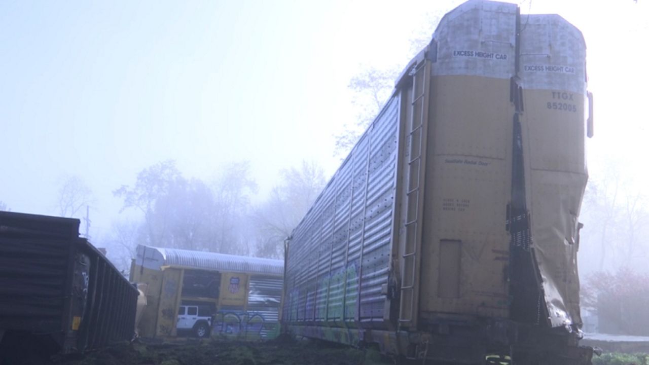 Clean up continues after train derailment in Ravenna Township