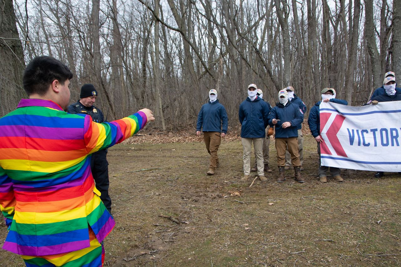 Hate groups descend on Wadsworth protesting ‘Rock-n-Roll Drag Queen Story Hour’