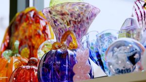 Read more about the article Exploring Ohio: Ohio Glass Museum & Glass Blowing Studio