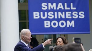 Read more about the article At small biz event, Biden hits GOP on debt plan: ‘America is not a deadbeat nation’