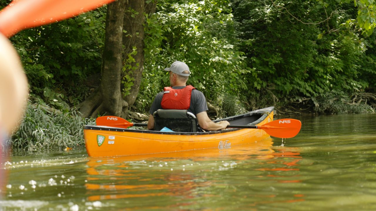 You are currently viewing Business owners compete to clean river