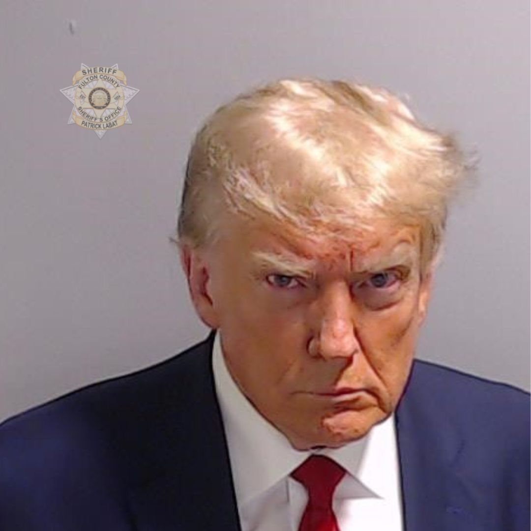 You are currently viewing Trump booked, released from jail in Georgia election case; mugshot released